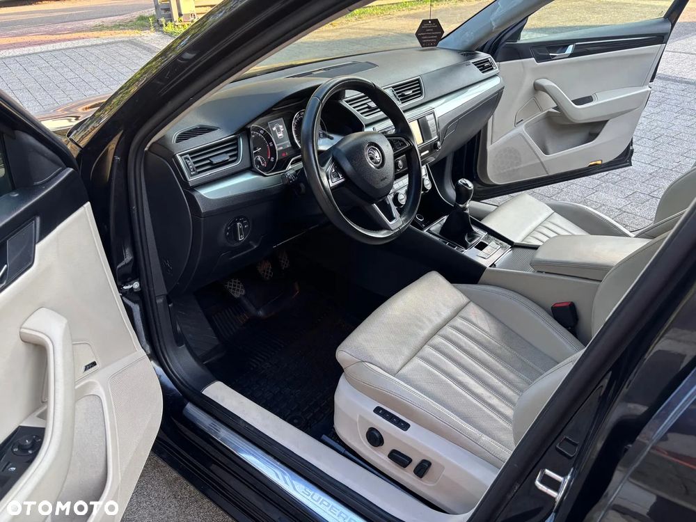 Skoda Superb 2.0 TDI L&K - 21