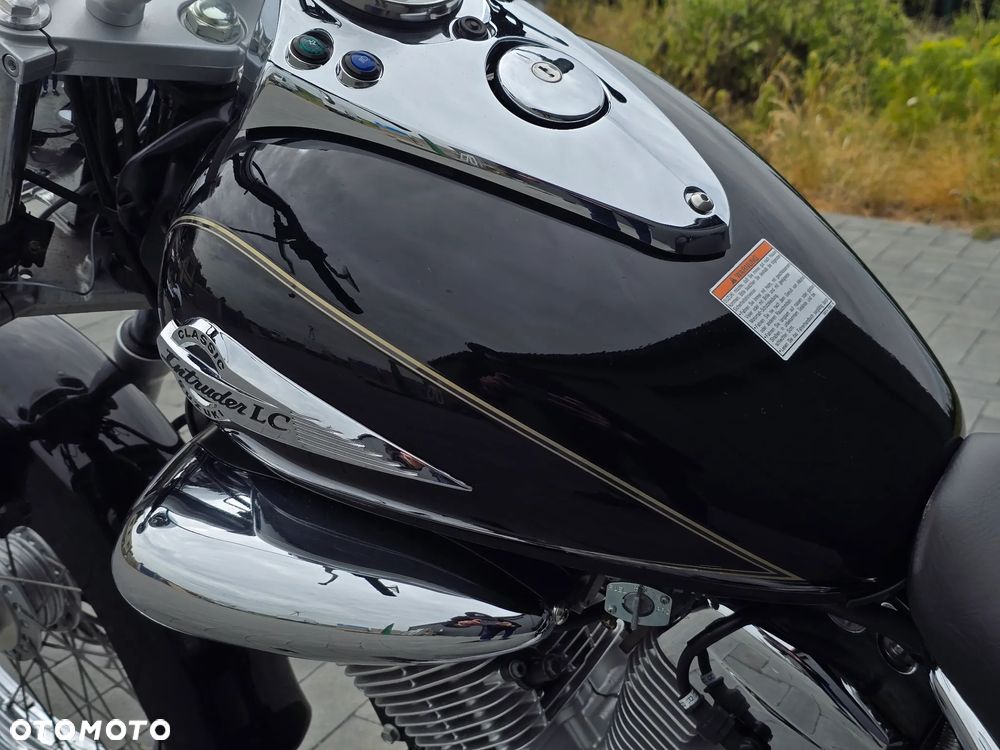 Suzuki Intruder - 18