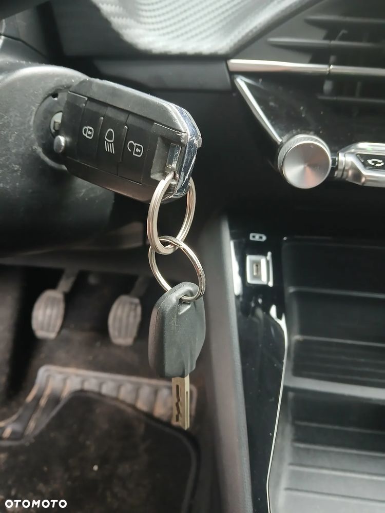 Peugeot 208 1.2 PureTech Style - 10