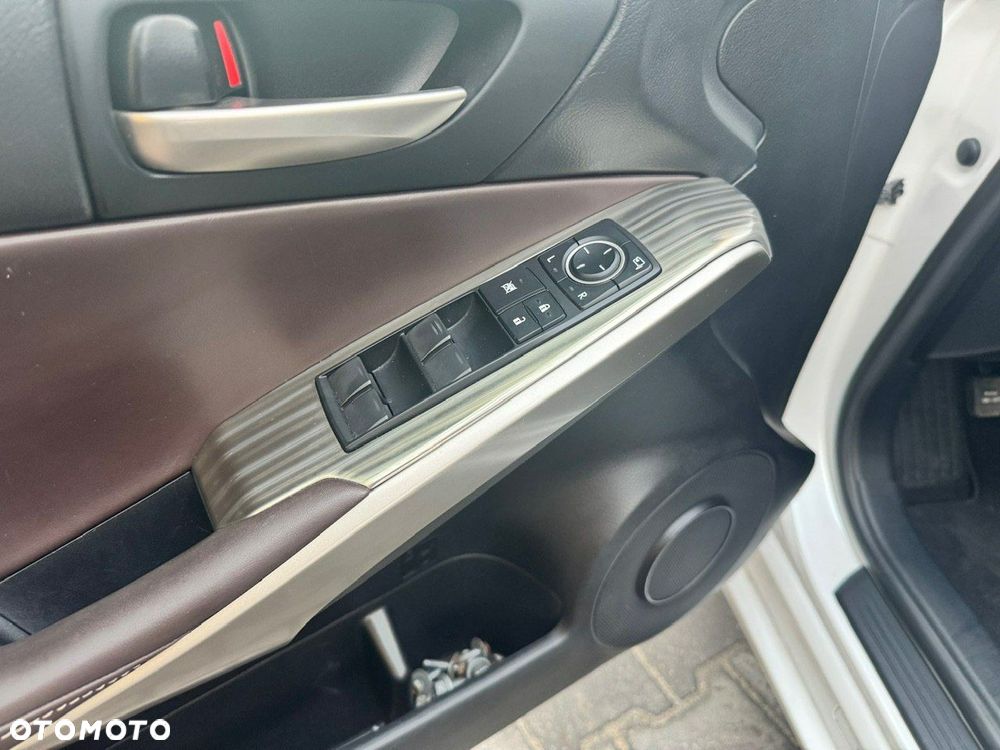 Lexus IS Luxury Line - 10