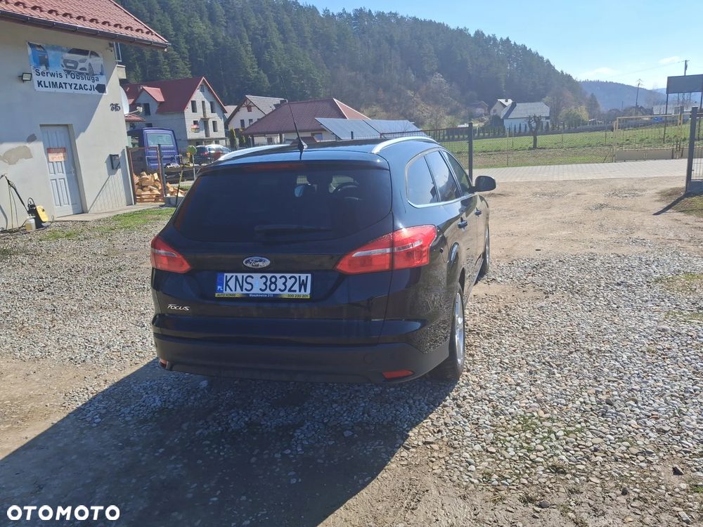 Ford Focus 1.5 TDCi DPF Start-Stopp-System Titanium - 6