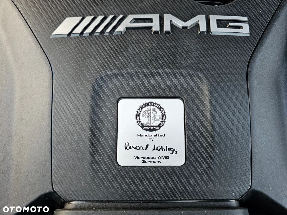 Mercedes-Benz GLA - 18