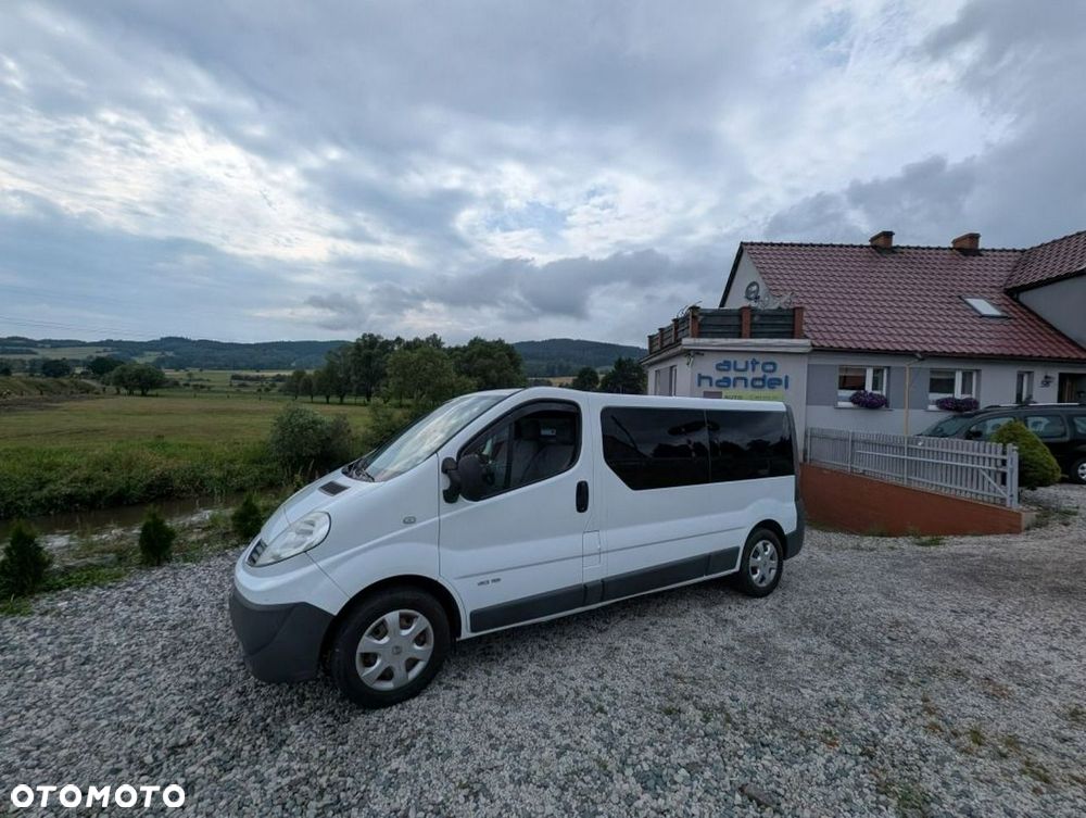 Renault Trafic - 1