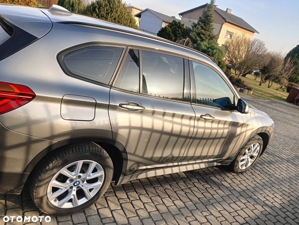BMW X1 xDrive18d - 5