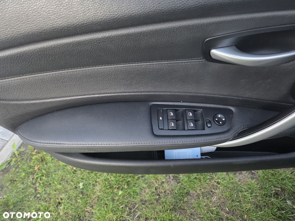 BMW Seria 1 116i - 10