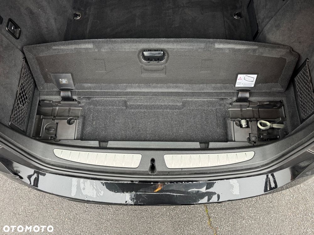 BMW Seria 3 320i Luxury Line - 16