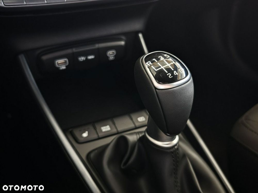 Hyundai i20 - 13