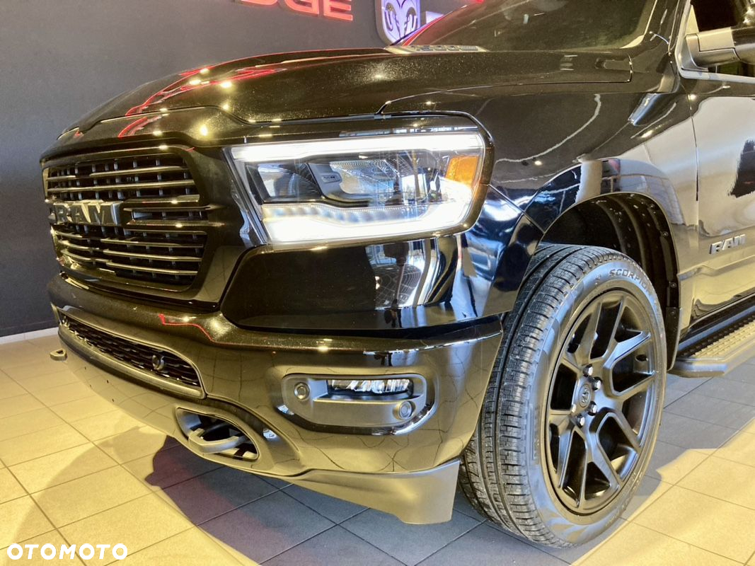 Dodge RAM - 12