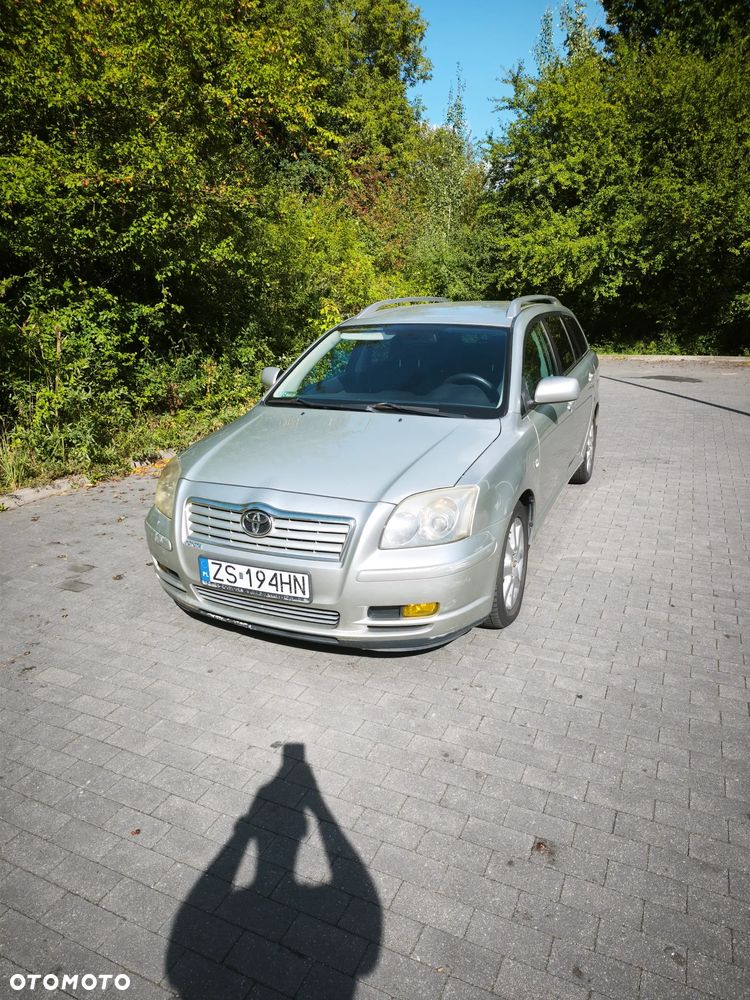 Toyota Avensis 2.2 D-4D Sol - 1