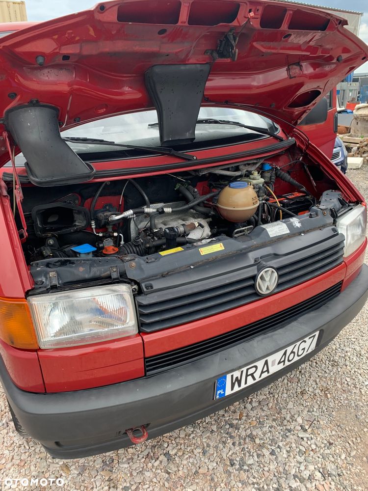 Volkswagen Multivan - 2