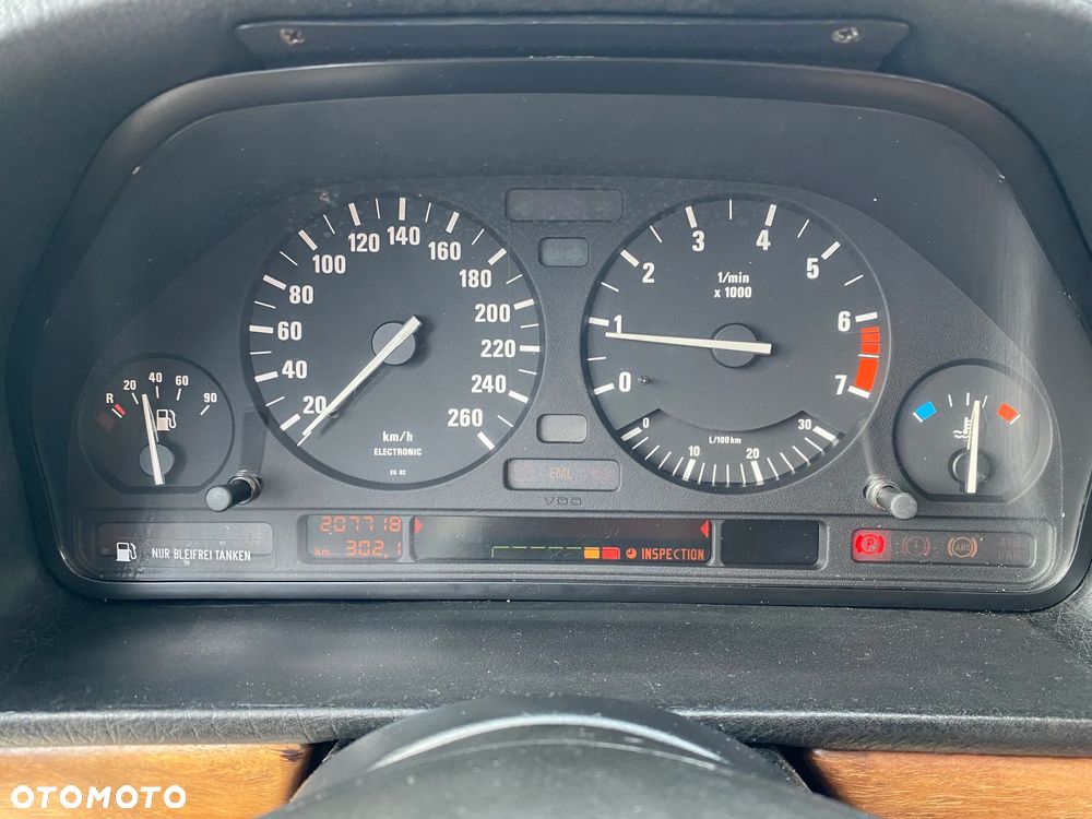 BMW Seria 7 - 28