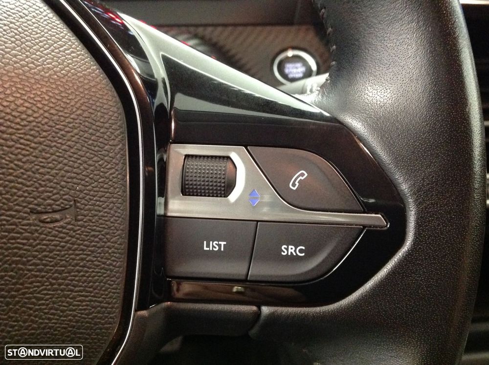 Peugeot 208 1.2 PureTech Allure - 46