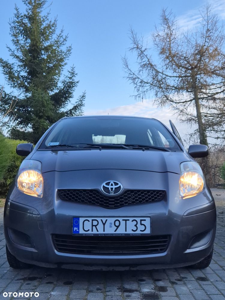 Toyota Yaris - 23