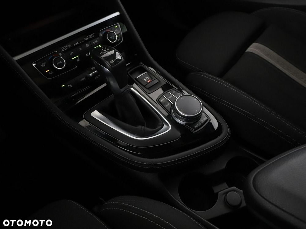 BMW Seria 2 225xe iPerformance Sport Line - 28
