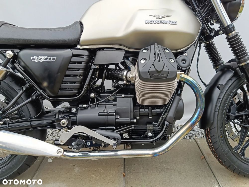 Moto Guzzi V7 - 9