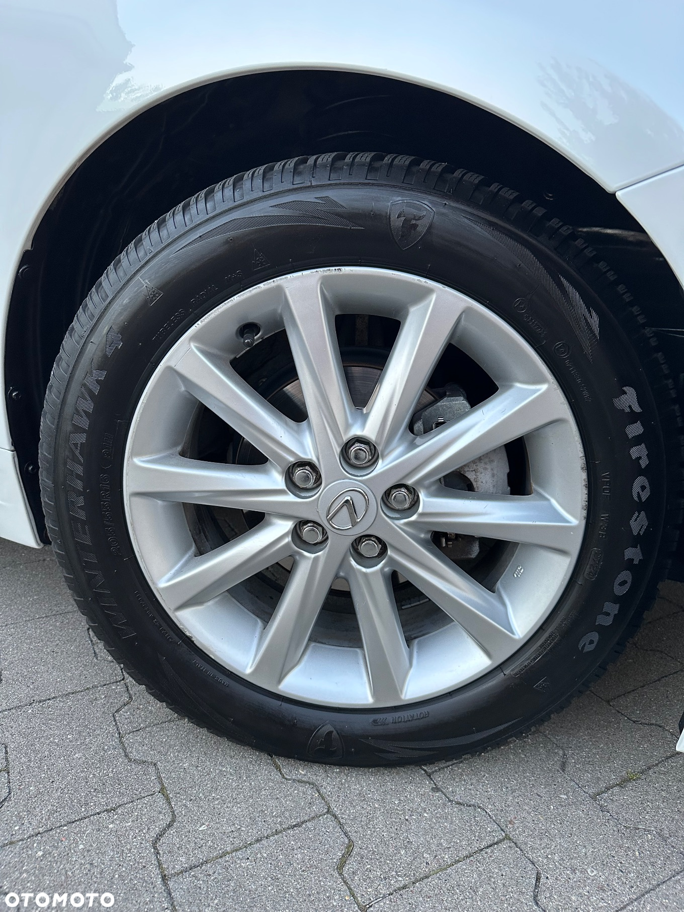 Lexus CT 200h - 34