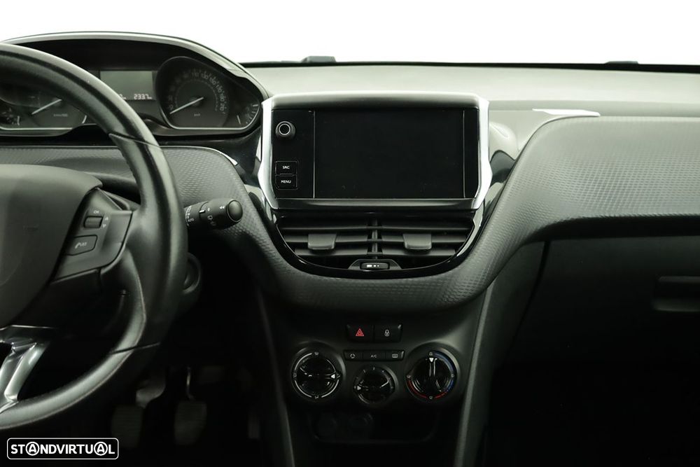 Peugeot 2008 1.2 PureTech Signature - 9