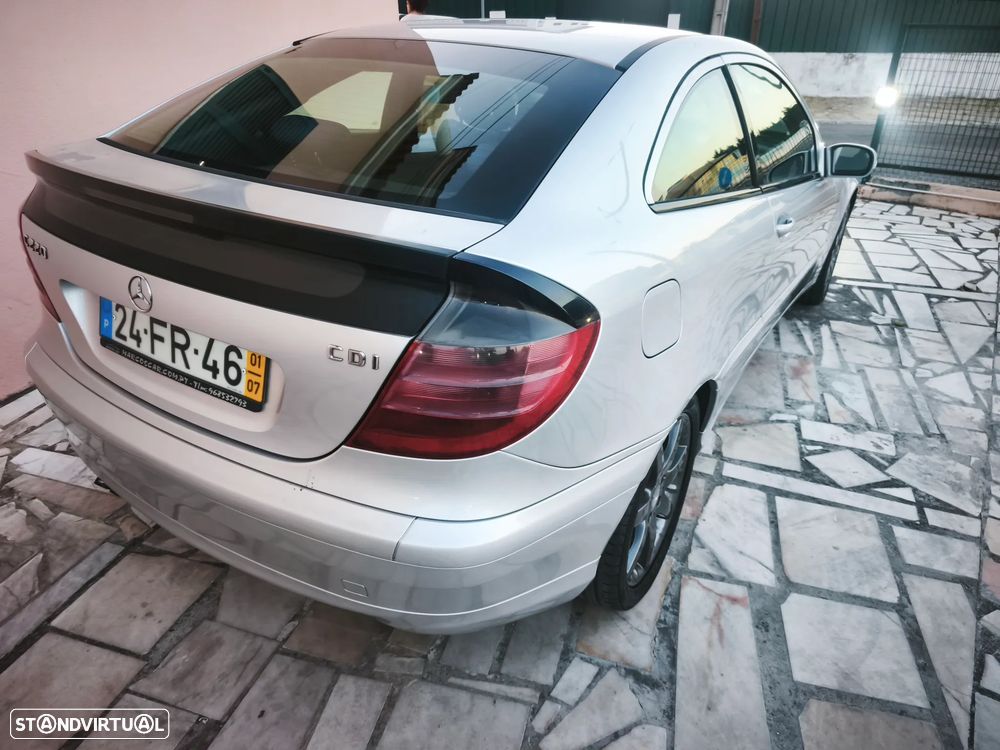 Mercedes-Benz C 220 - 4