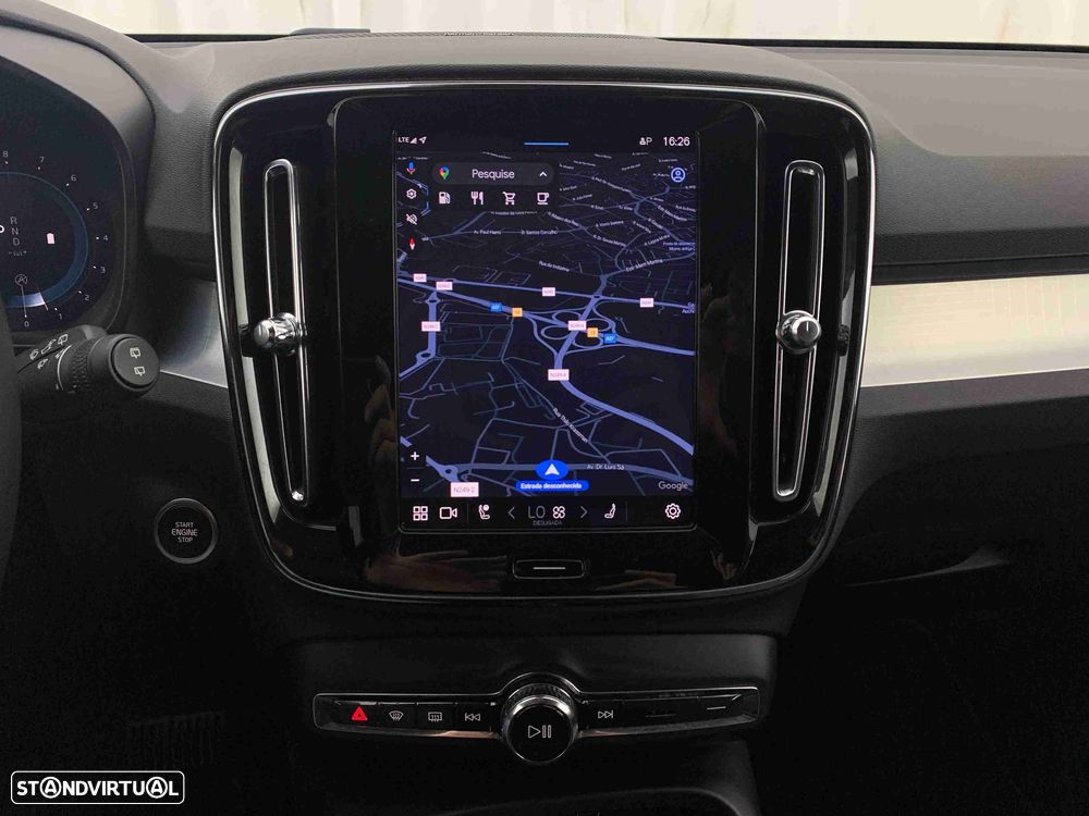 Volvo XC 40 2.0 B3 Plus Dark - 9