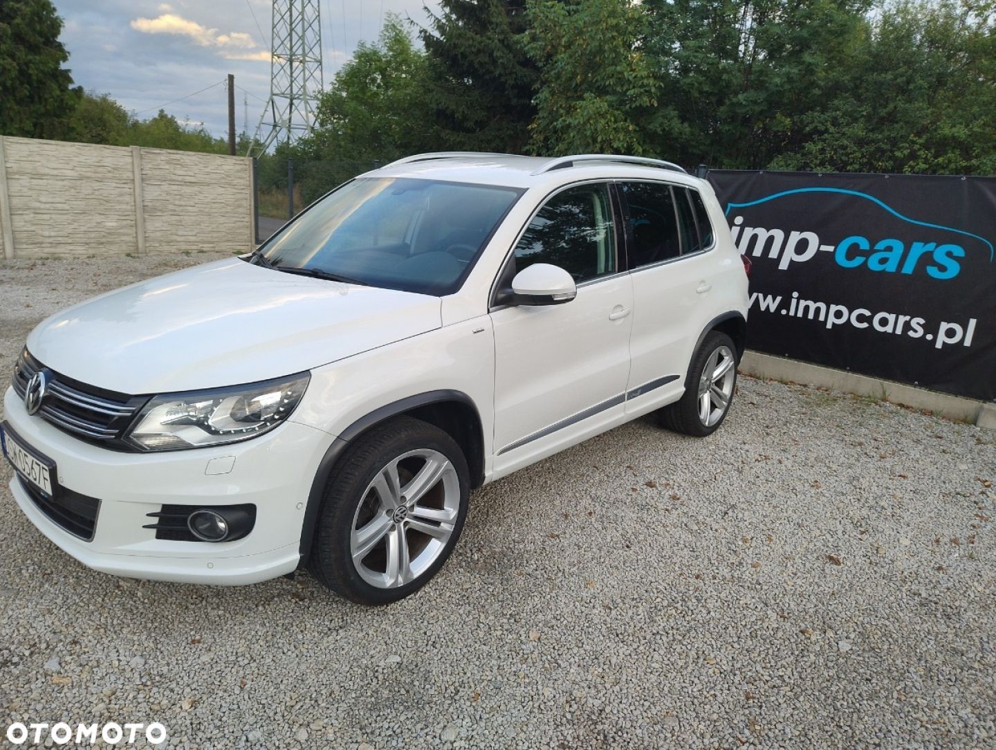 Volkswagen Tiguan - 1