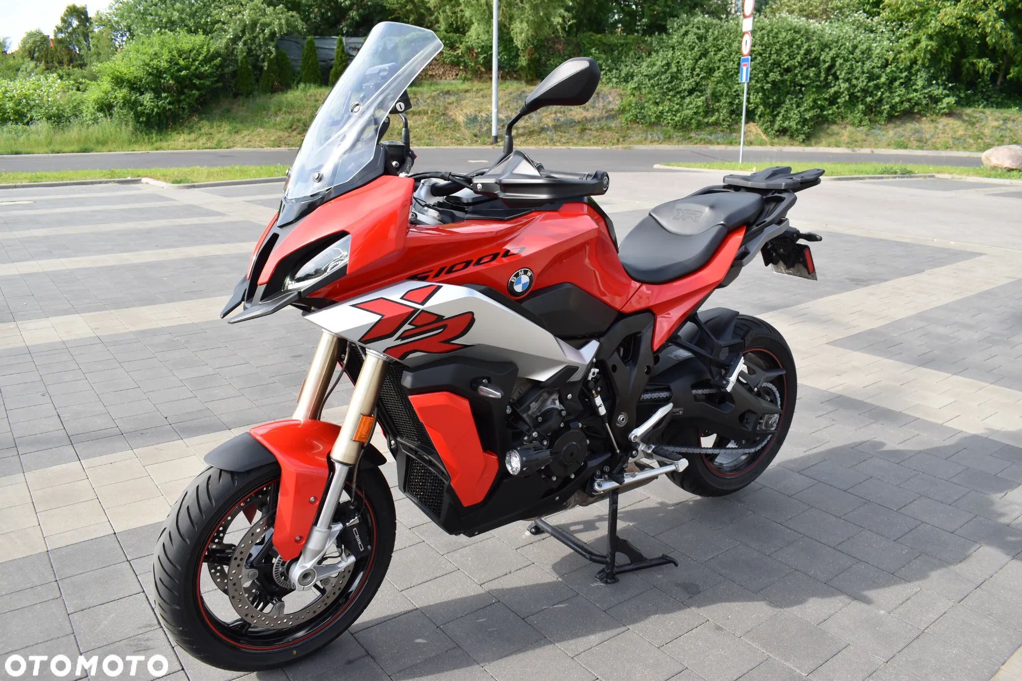 BMW XR - 1