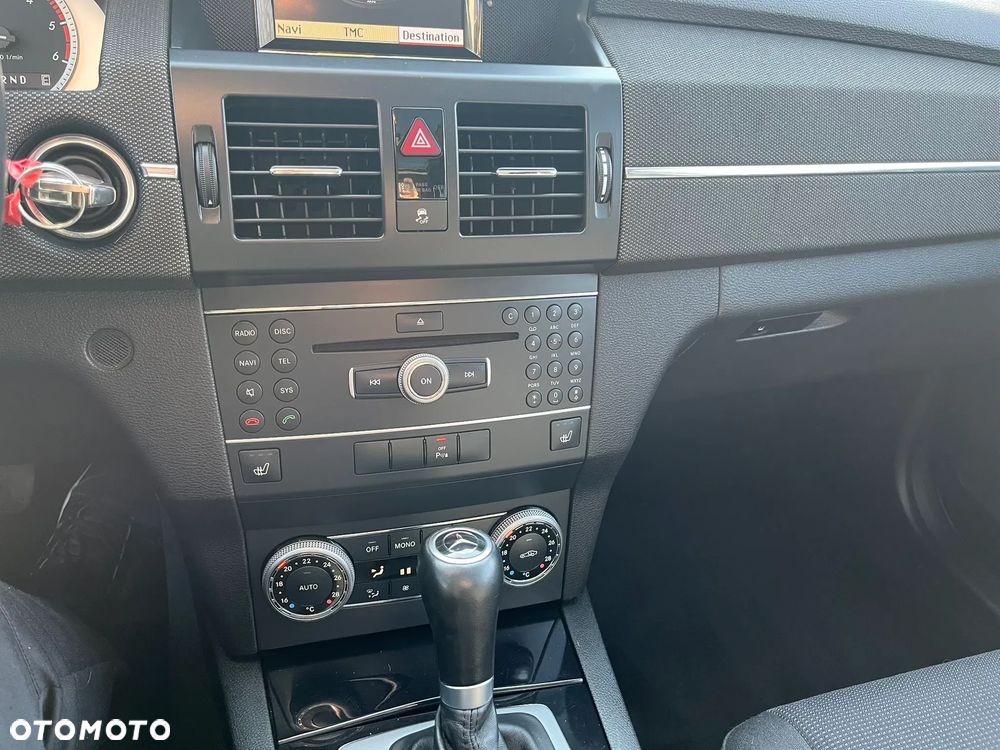 Mercedes-Benz GLK - 27