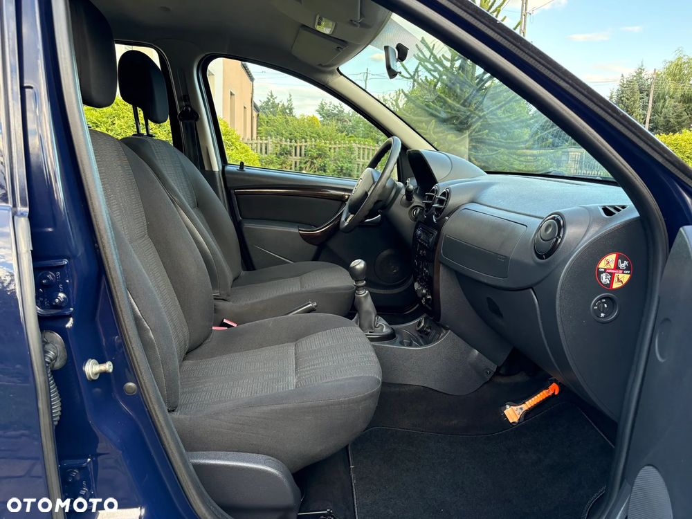 Dacia Duster 1.6 16V 4x4 - 17