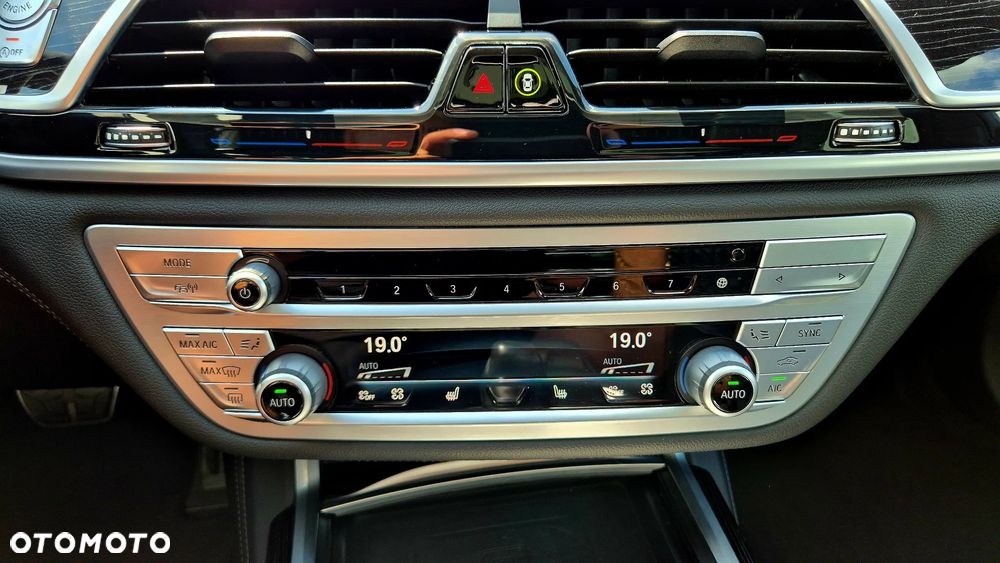 BMW Seria 7 730d sport - 25