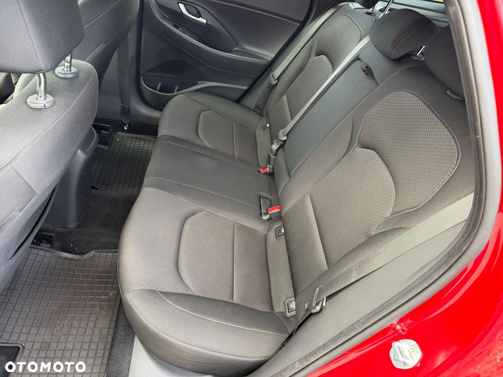 Hyundai i30 1.4 T-GDI Comfort DCT - 16