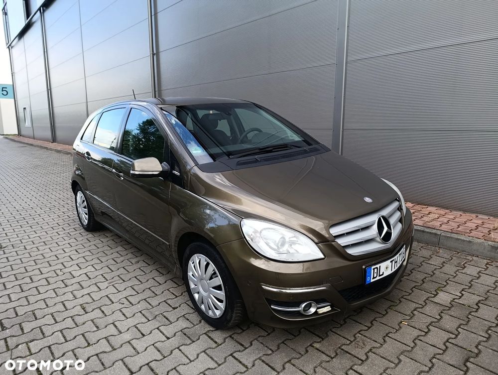 Mercedes-Benz Klasa B 180 - 1