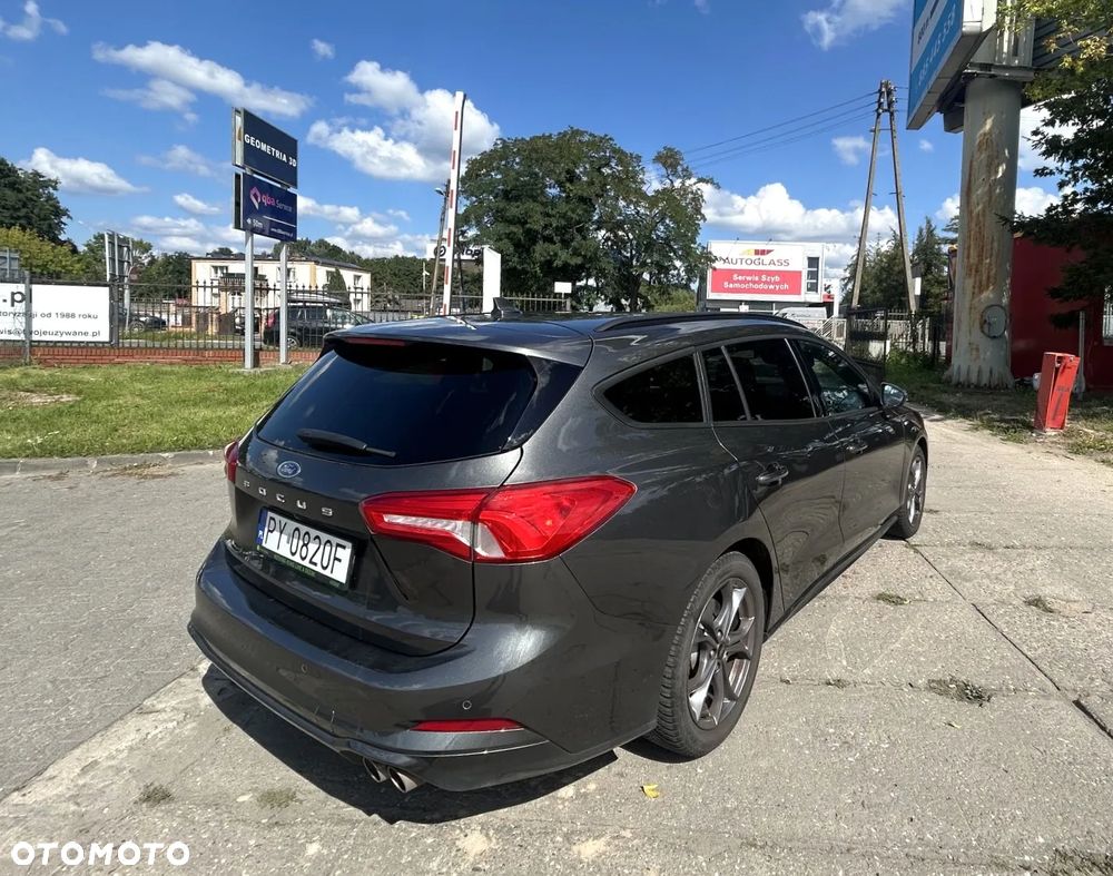 Ford Focus 1.0 EcoBoost mHEV ST-Line - 9