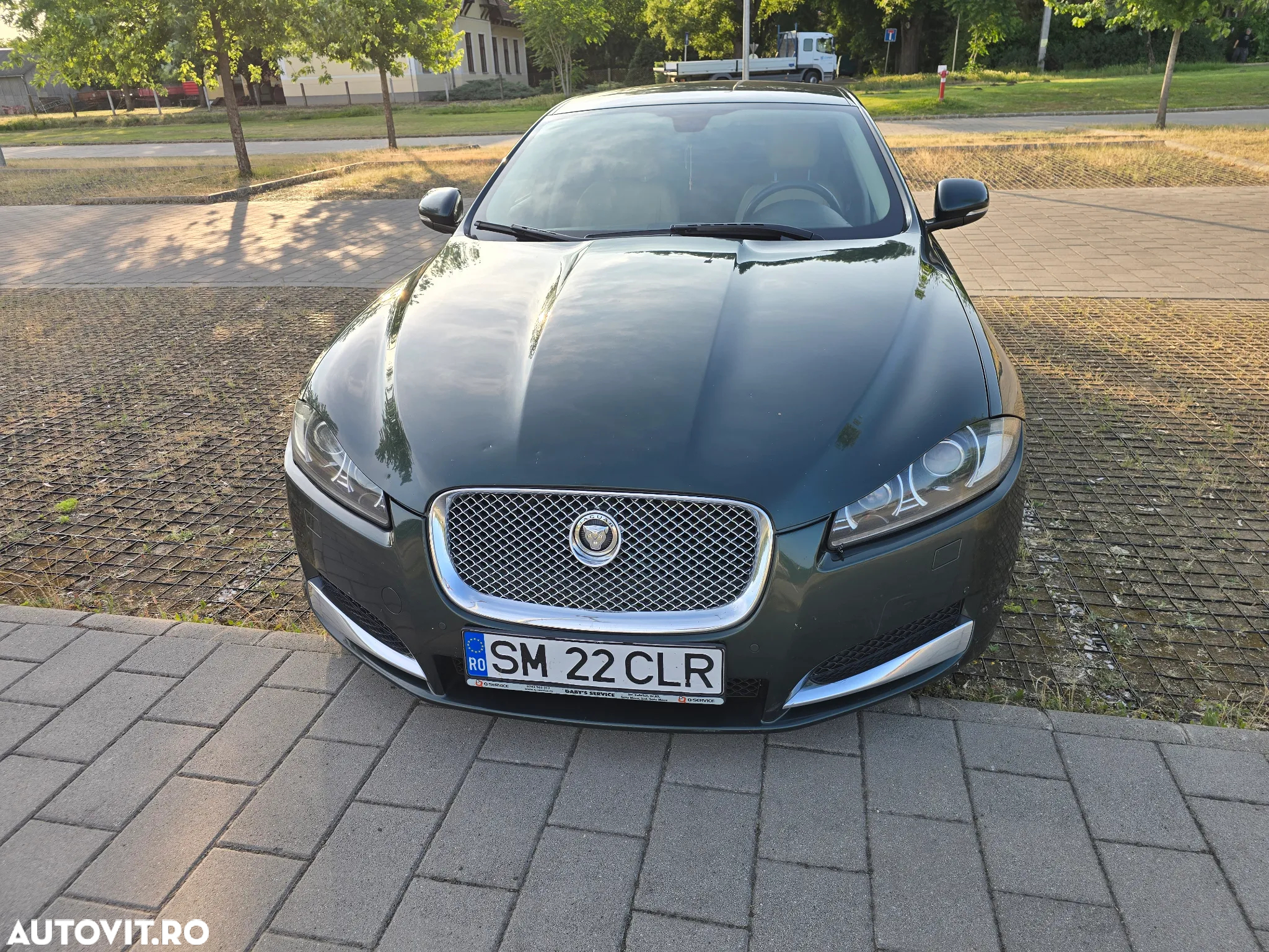 Jaguar XF 2.2D Premium Luxury - 3