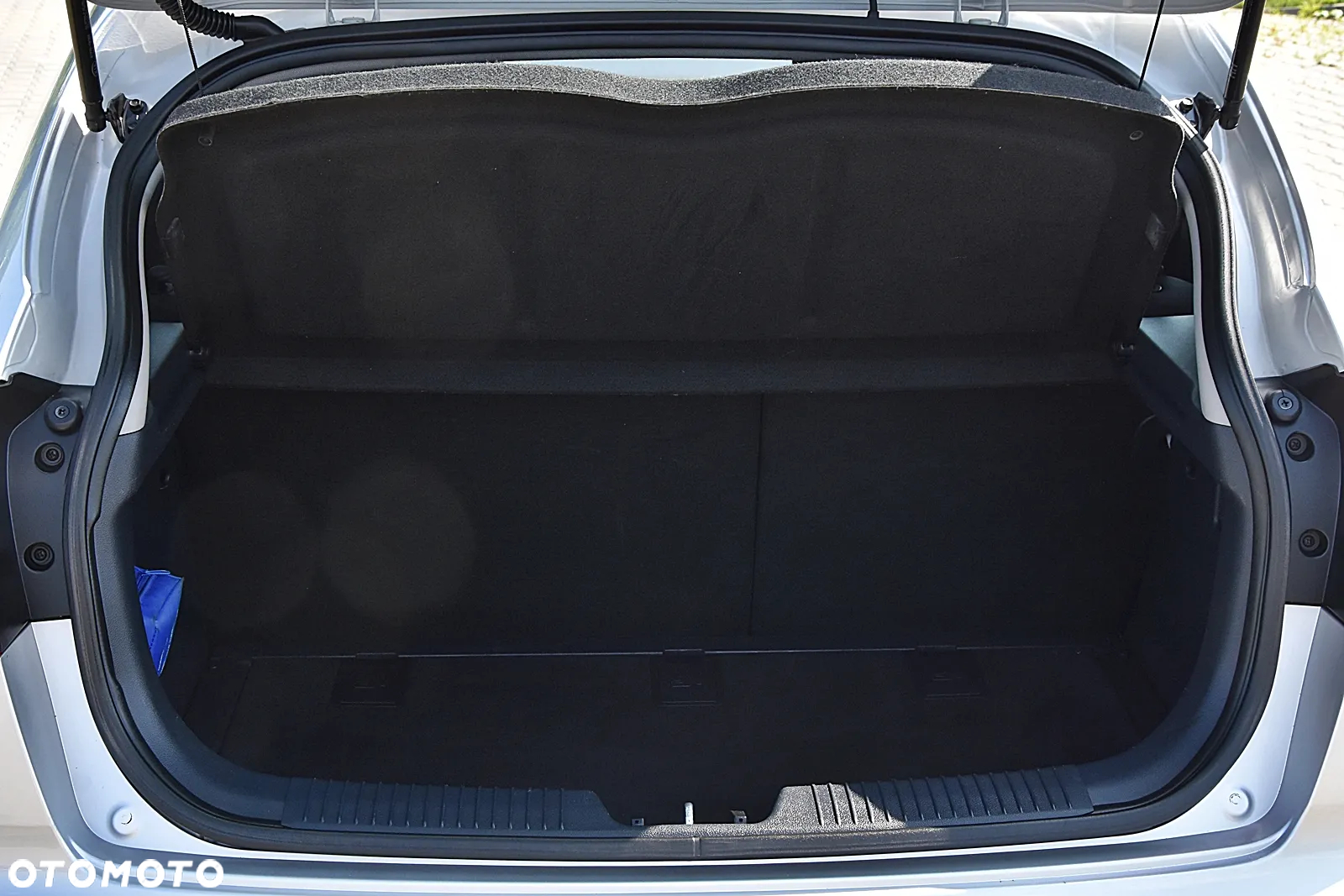 Kia Rio 1.2 Attract - 24