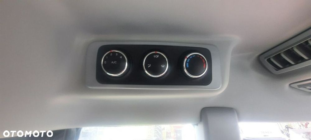 New Holland Boomer 50C - 5