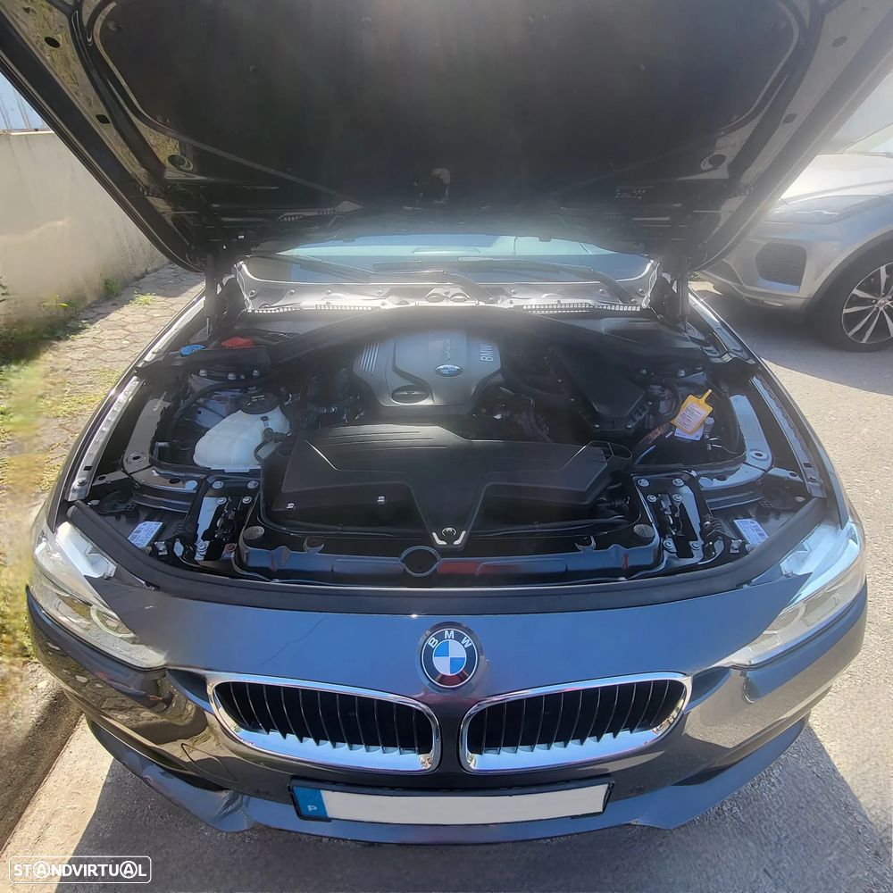 BMW 320 d Touring Advantage Auto - 19