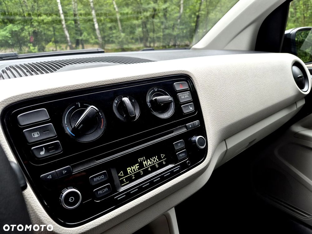 Volkswagen up! Standard - 8