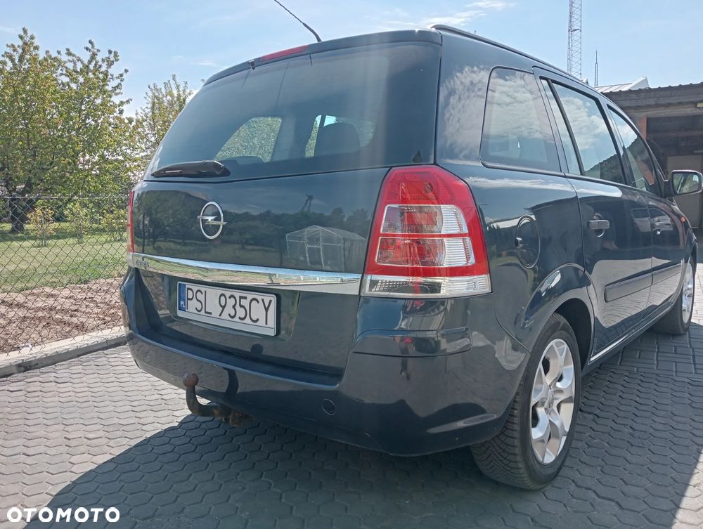 Opel Zafira 1.8 Essentia EU5 - 5