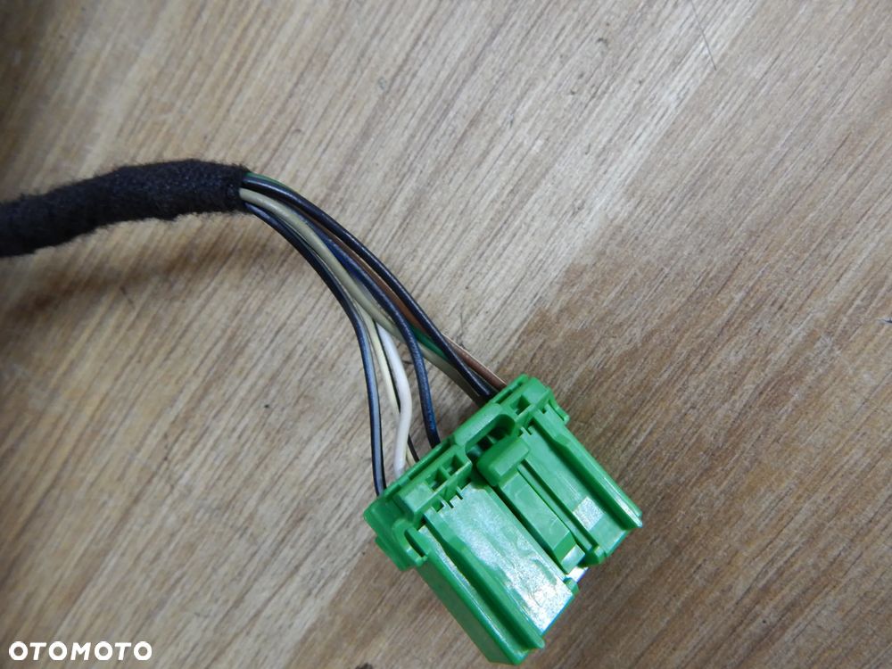 Lusterko lewy przód VOLVO V70 III xc70 s80 II 07-16  472-46 8 pin  Łuków części - 4