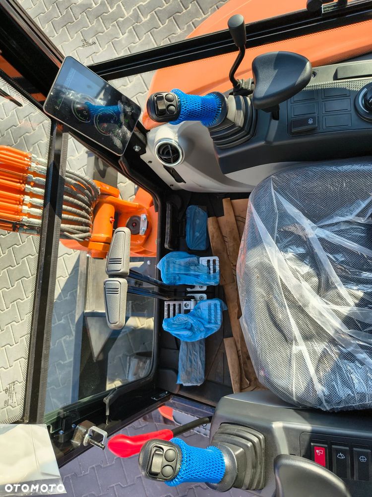 Kubota LONKING CDM6025 3 ŁYŻKI - 18