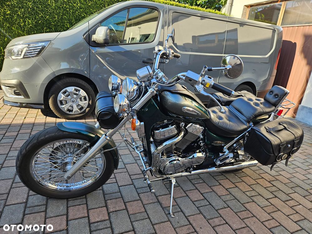 Suzuki Intruder - 8