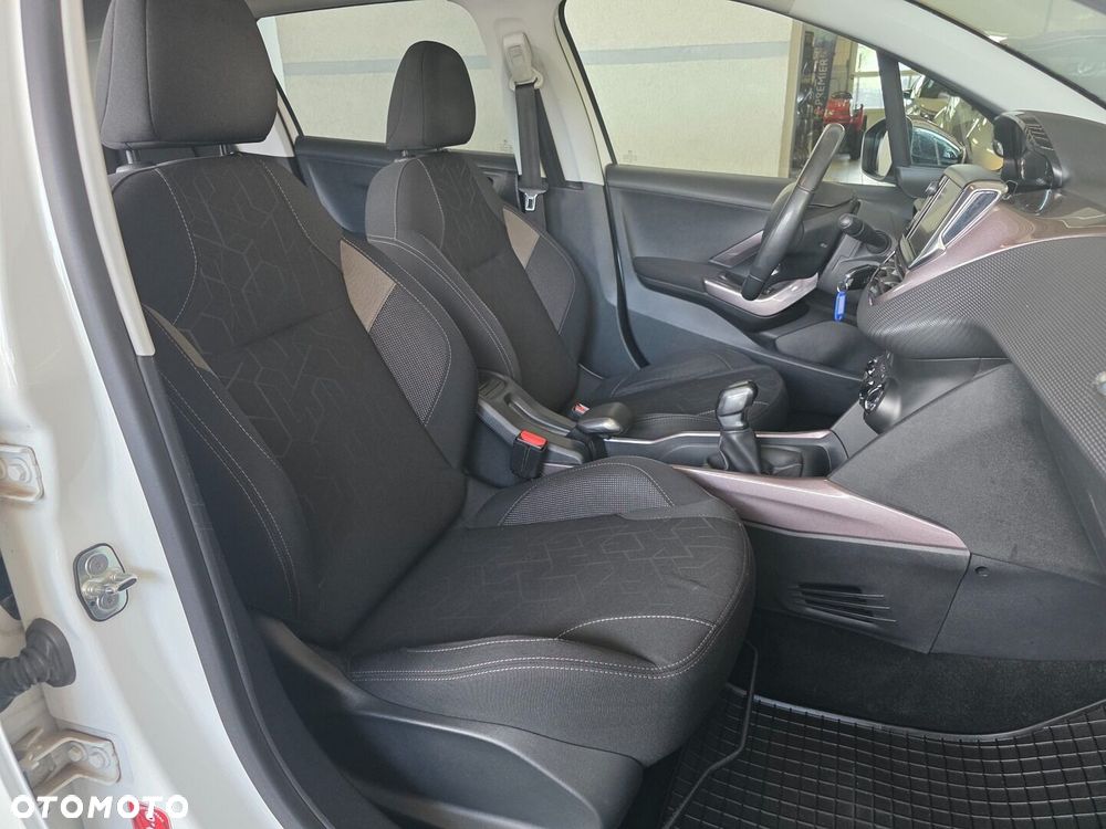 Peugeot 2008 1.6 e-HDi Active S&S - 19