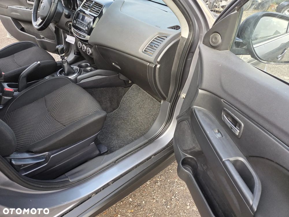 Mitsubishi ASX 1.8 DID Invite 4WD AS&G - 11