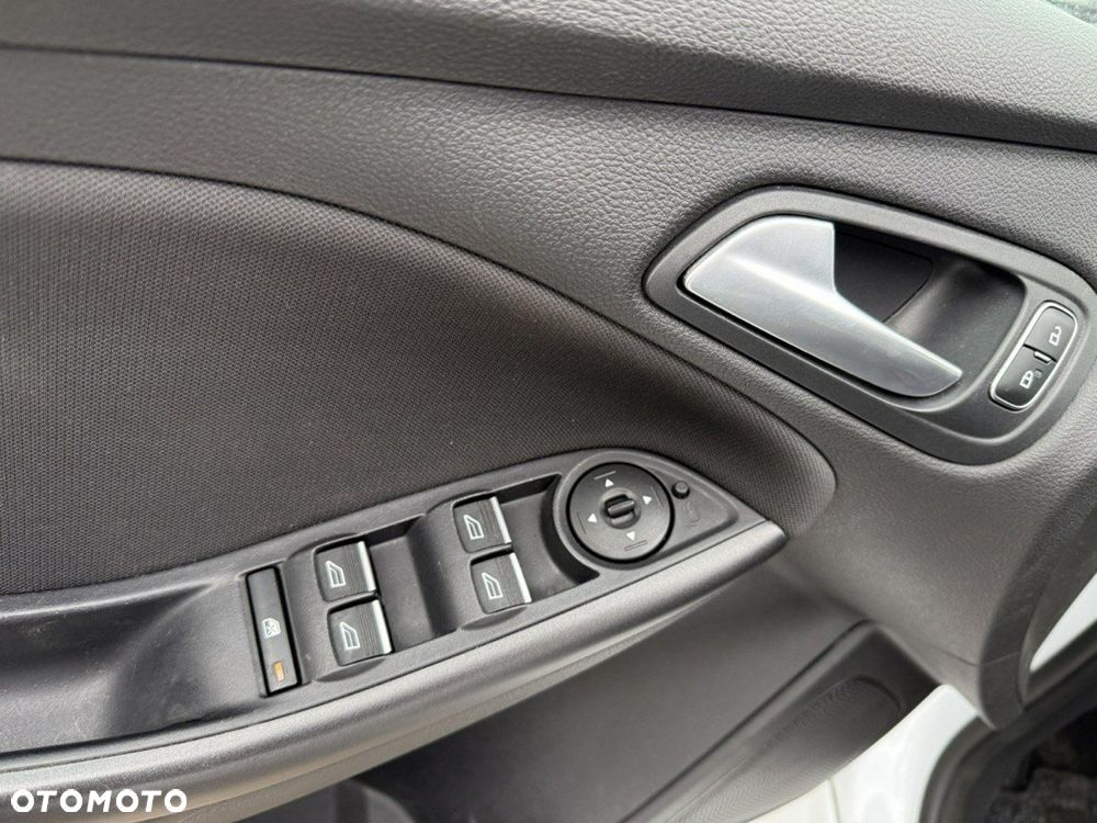 Ford Focus 1.0 EcoBoost ST-Line Black ASS - 24