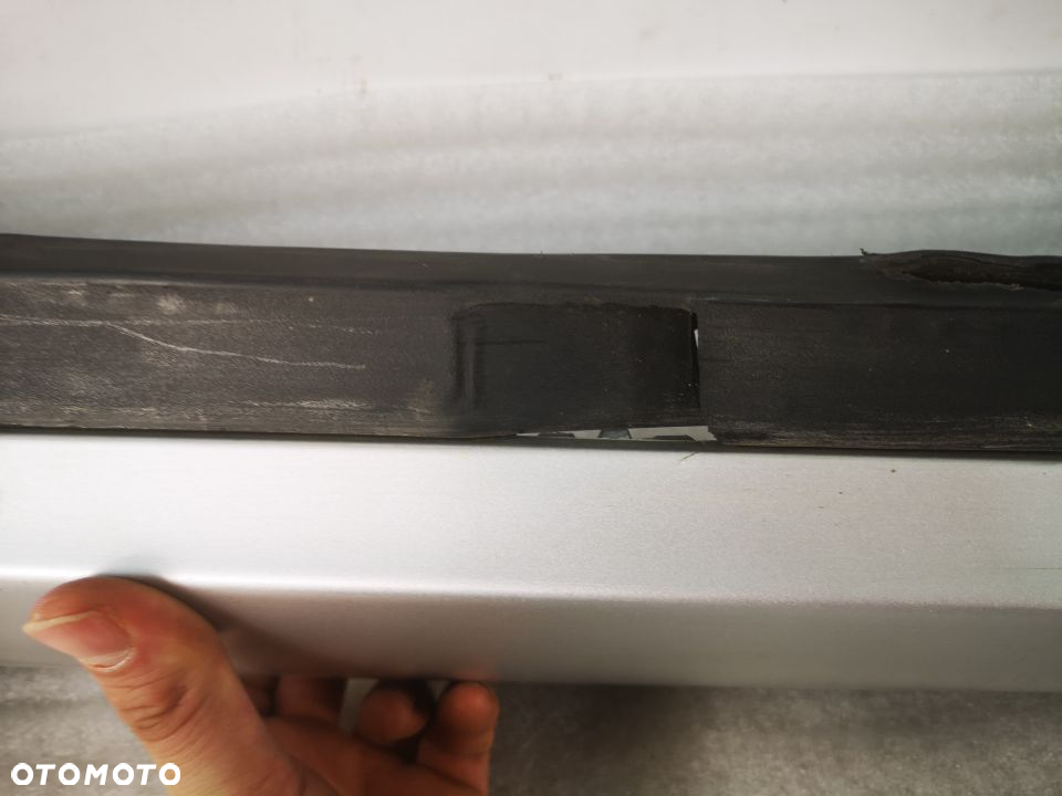 BMW X1 E84 09- PRAWA LISTWA PROGOWA / NAKŁADKA PROGU NR AUKCJI PR238 - 7