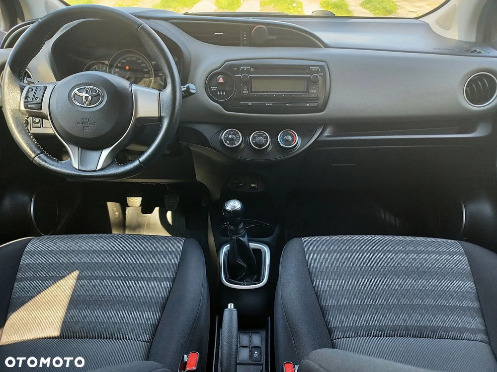 Toyota Yaris 1.0 Life EU6 - 7
