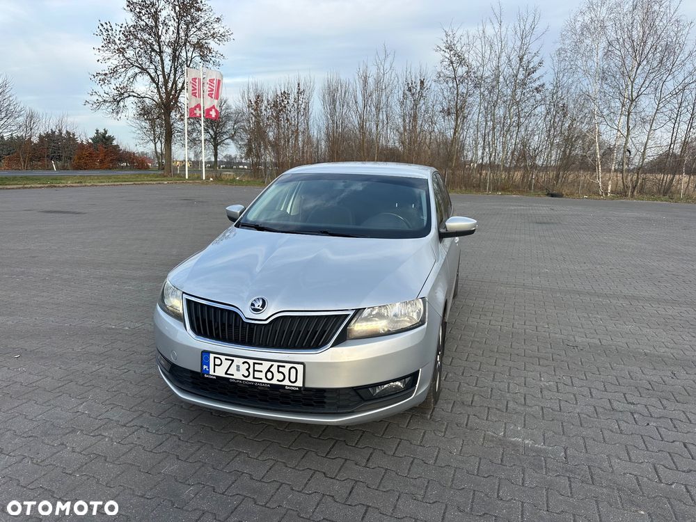 Skoda RAPID Spb 1.0 TSI Drive - 12