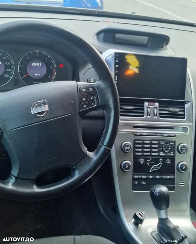 Volvo XC 60 2.4D AWD - 7