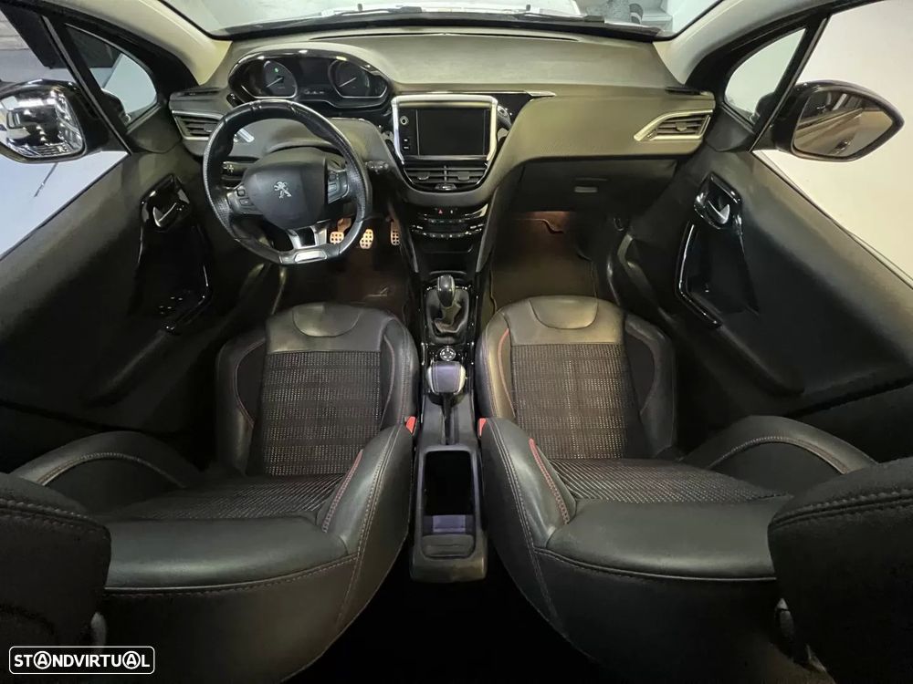 Peugeot 2008 1.2 PureTech GT Line — fotografia 9