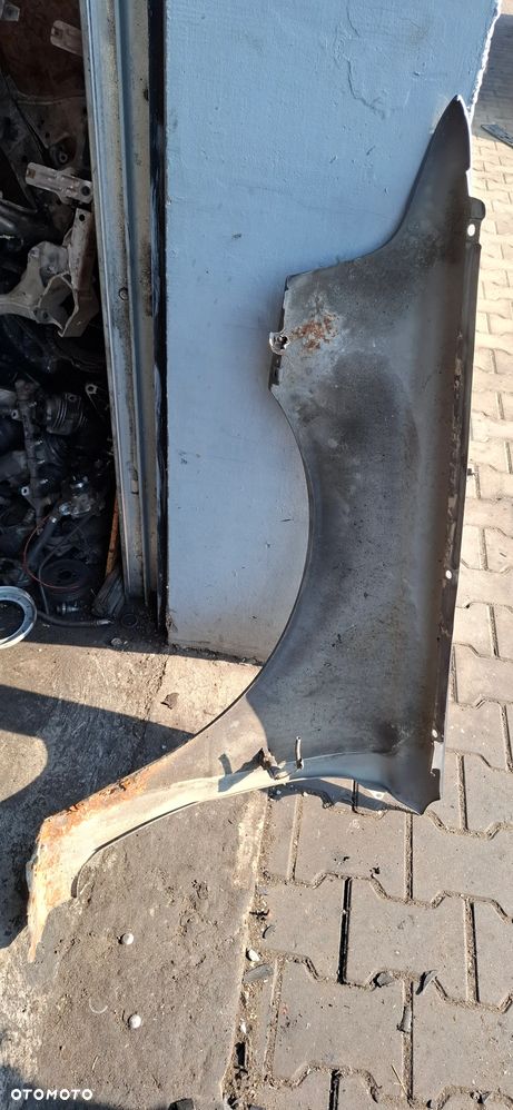 Błotnik Prawy Volvo V40 kombi - 1