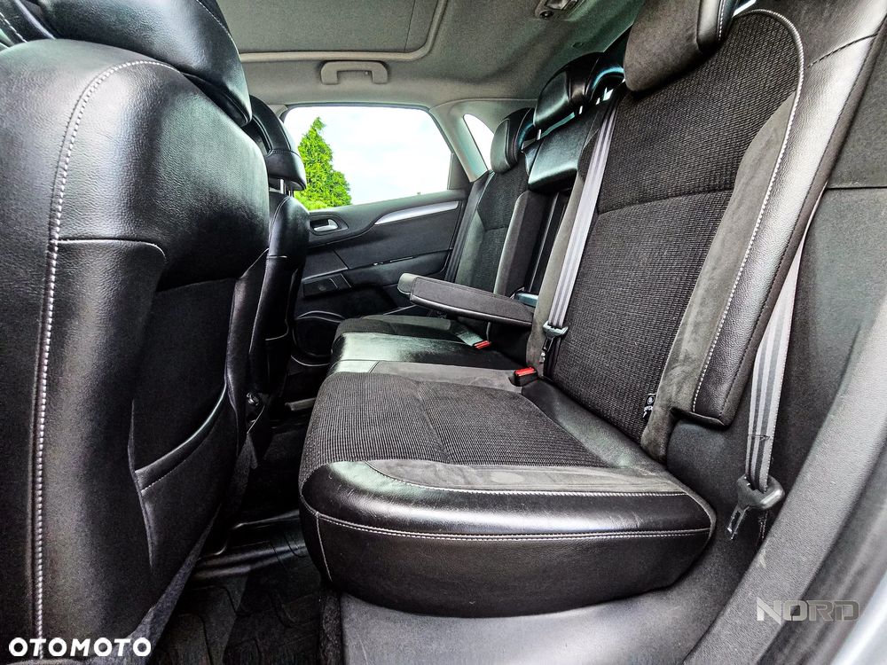 Citroën C4 PureTech 130 Stop & Start EAT6 Shine - 22